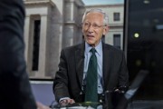 事业顺利宏观经济学教授兼实践者Stanley Fisher逝世 曾培养全球多位经济决策者