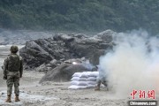 事业顺利西藏军区某部高原峡谷实弹射击 锤炼实战能力